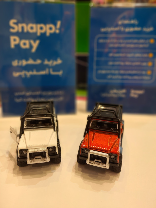 ماشین فلزی پاژن موزیکال چراغدار سایز ۱/۳۲